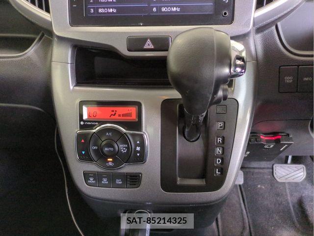 Suzuki SOLIO 2017-05 8210241-11