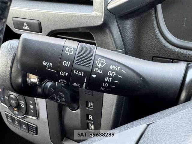Suzuki SOLIO 2017-08 8210238-27