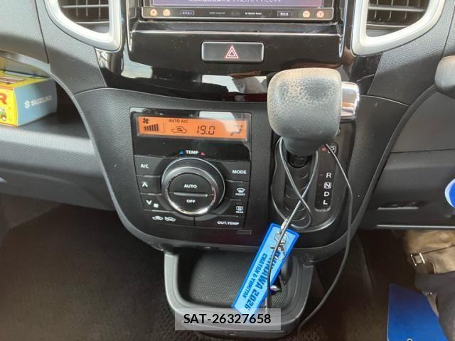 Suzuki SOLIO 2014-03 8231794-17