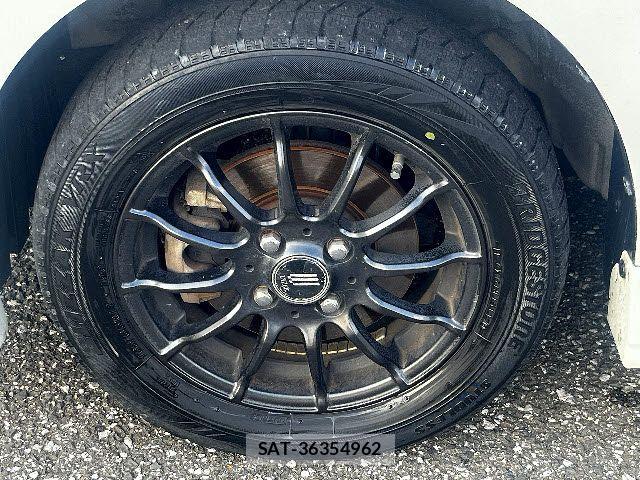 Suzuki SOLIO 2013-10 8317125-26