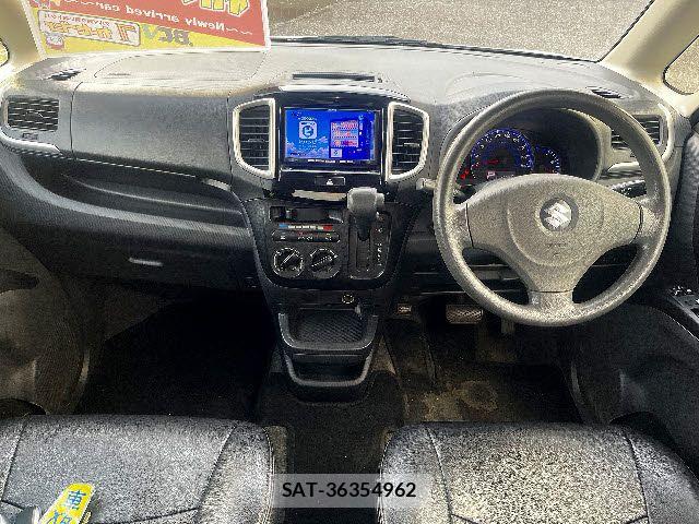 Suzuki SOLIO 2013-10 8317125-7