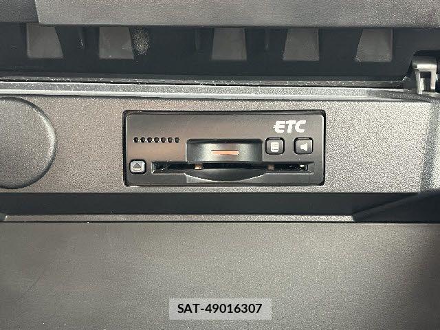 Suzuki SOLIO 2016-02 8317114-15