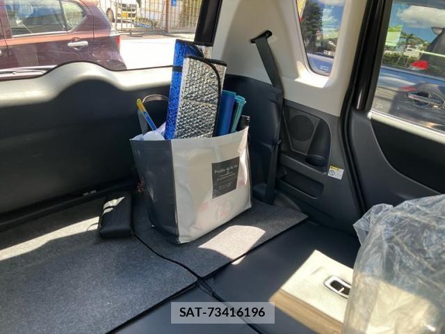 Suzuki SOLIO 2013-11 8317129-12