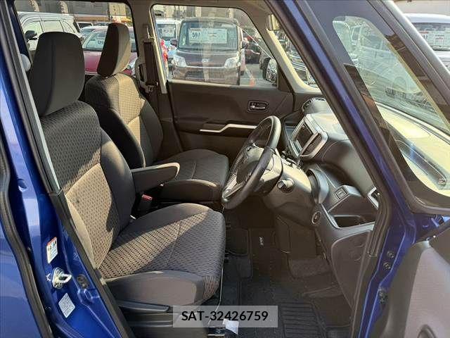 Suzuki SOLIO 2017-04 8337914-15