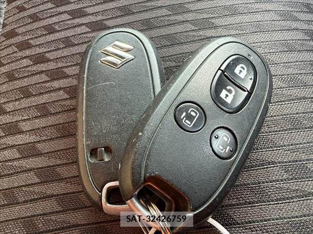Suzuki SOLIO 2017-04 8337914-23