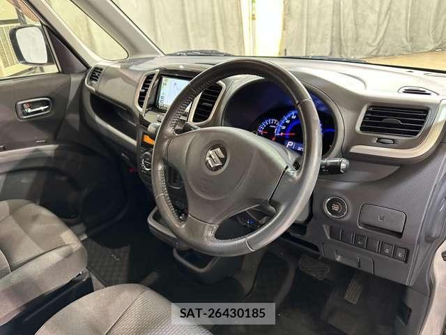Suzuki SOLIO 2011-09 8528562-8