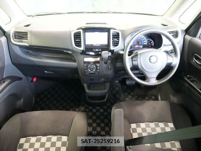 Suzuki SOLIO 2012-01 8528561-5