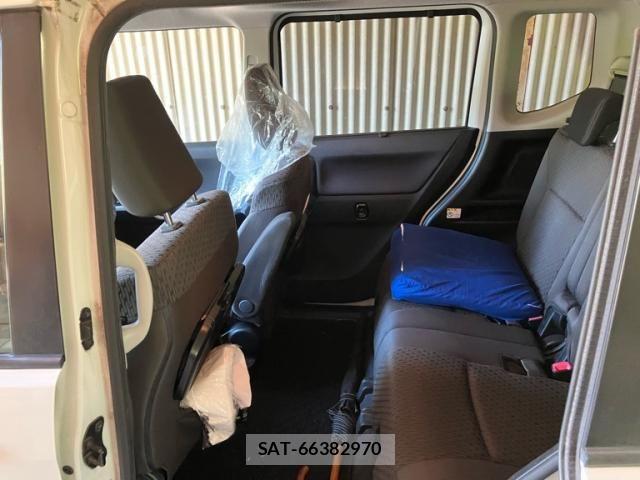 Suzuki SOLIO 2015-09 8563569-13