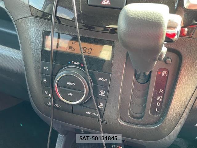Suzuki SOLIO 2012-01 8666918-6