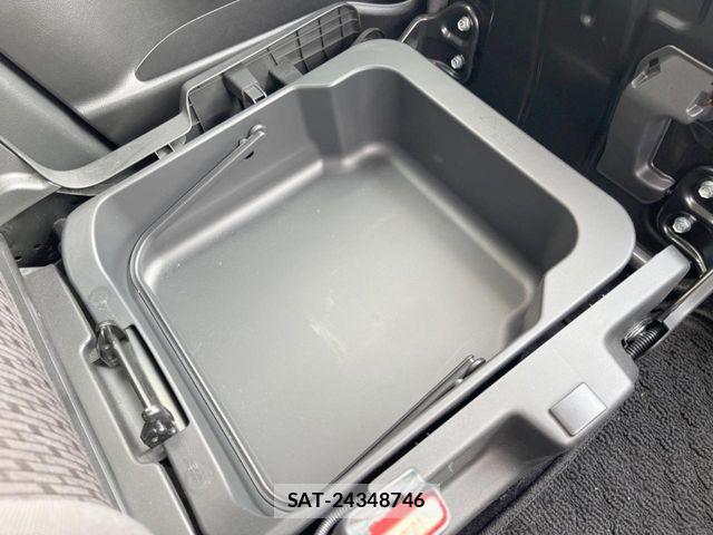 Suzuki SOLIO 2016-08 8686577-6