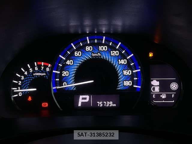 Suzuki SOLIO 2015-04 8831642-10