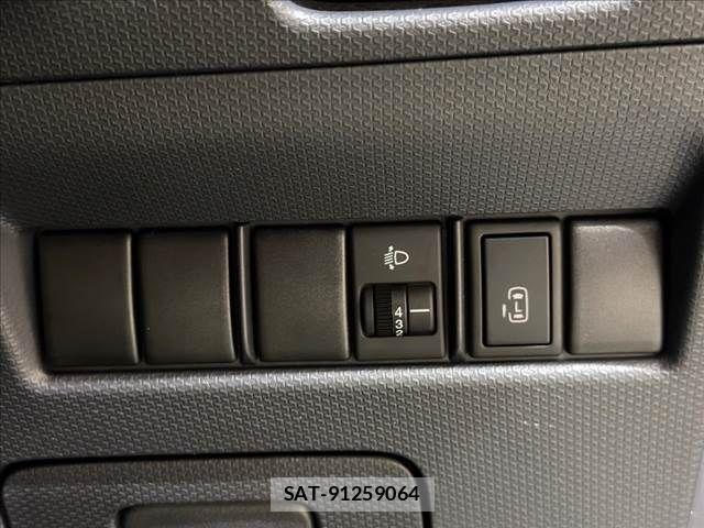 Suzuki SOLIO 2013-09 8831643-5