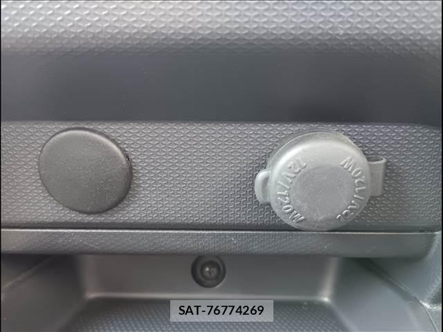 Suzuki SOLIO 2013-12 6717324-20