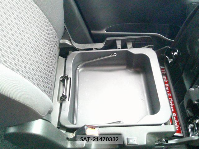 Suzuki SOLIO 2016-01 7060765-19