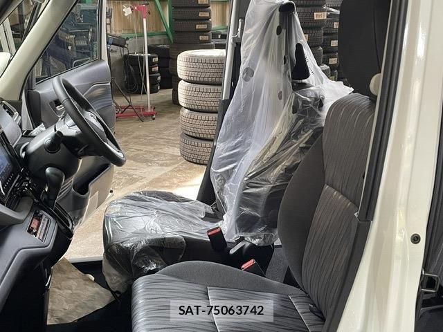Suzuki SOLIO 2026-07 8038329-15