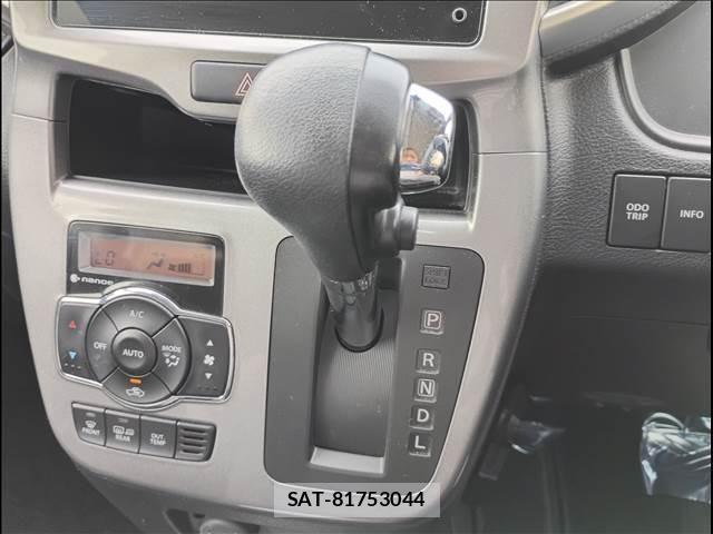 Suzuki SOLIO 2015-09 8101931-13