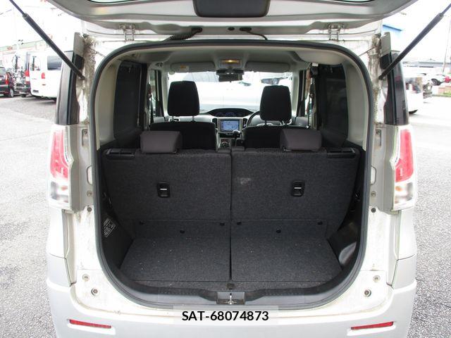 Suzuki SOLIO 2017-10 8101933-16