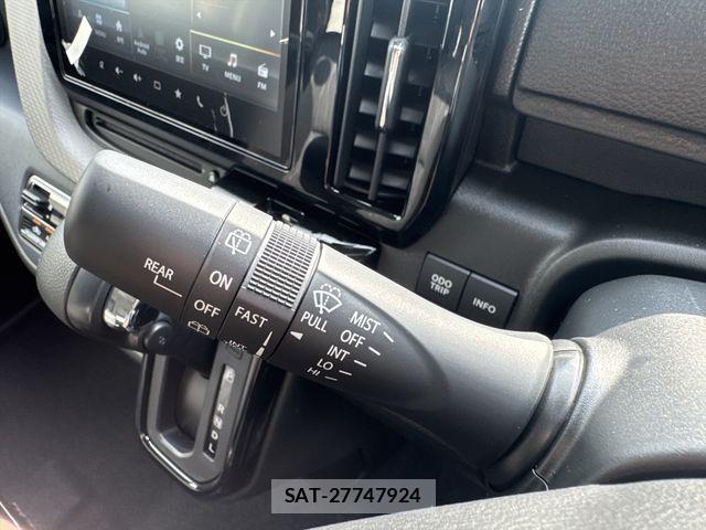 Suzuki SOLIO 2026-06 8210244-21
