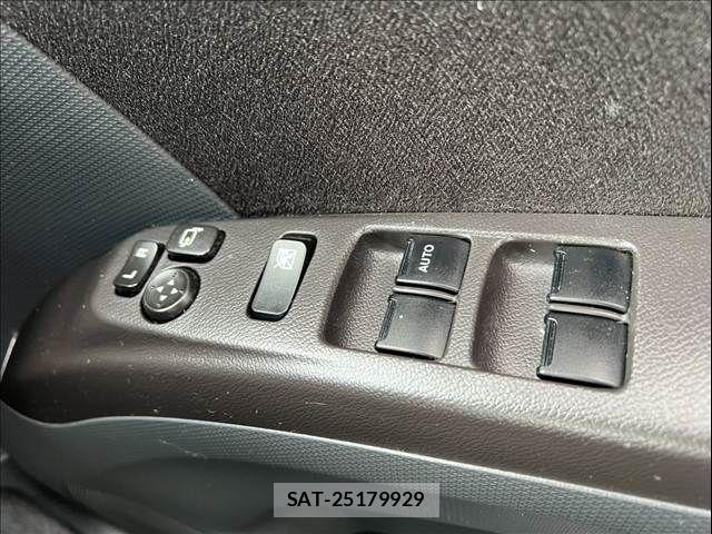 Suzuki SOLIO 2012-01 8337921-27