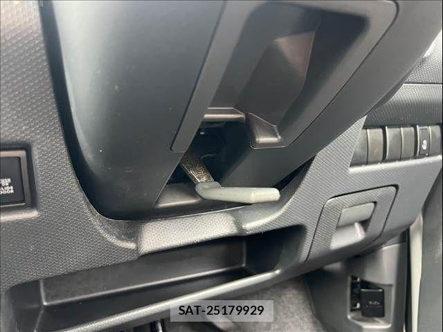 Suzuki SOLIO 2012-01 8337921-28