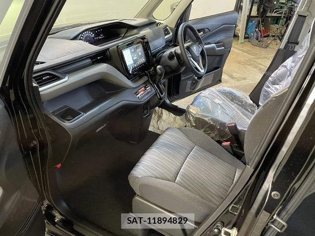 Suzuki SOLIO 2026-09 8831655-14