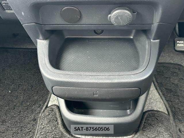 Suzuki SOLIO BANDIT 2014-01 7457900-25