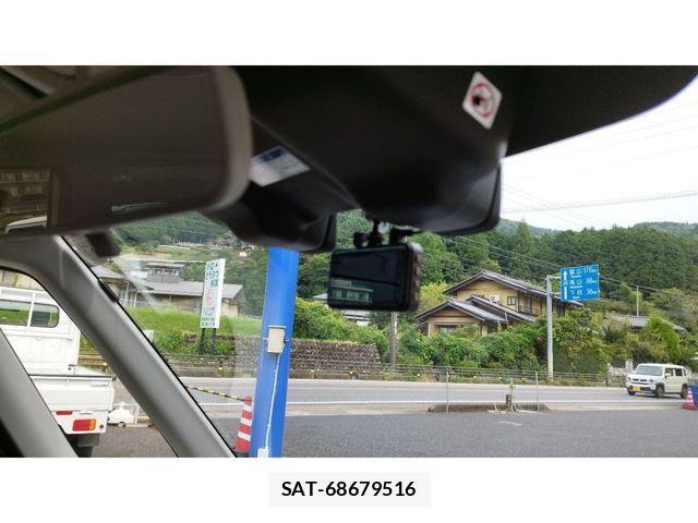 Suzuki SOLIO BANDIT 2018-01 8882222-15