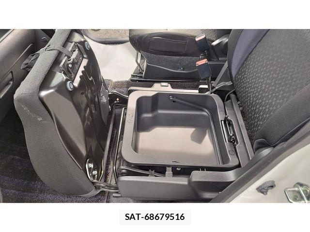 Suzuki SOLIO BANDIT 2018-01 8882222-19