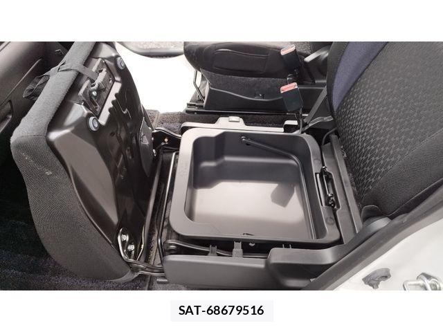Suzuki SOLIO BANDIT 2018-01 8882222-21