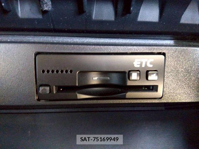 Suzuki SOLIO BANDIT 2018-02 6753347-25