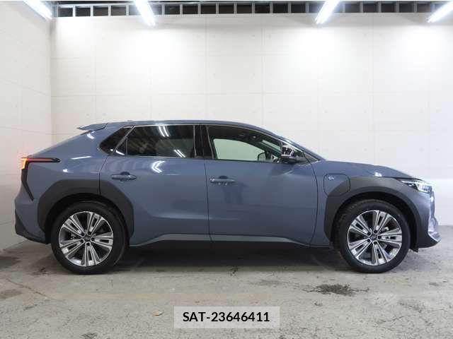 Subaru Solterra 2022-04 4111533-9