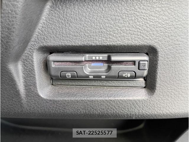Suzuki SPACIA 2017-02 6614925-14