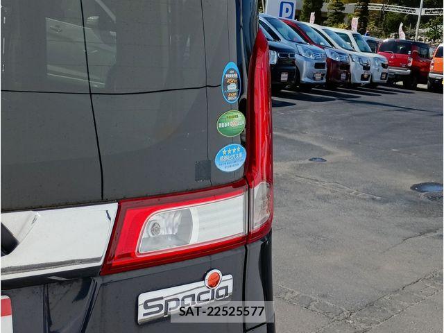 Suzuki SPACIA 2017-02 6614925-26