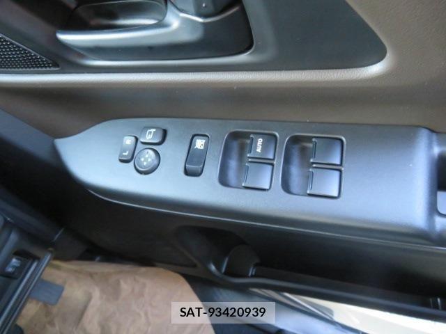 Suzuki SPACIA 2025-12 6614910-17