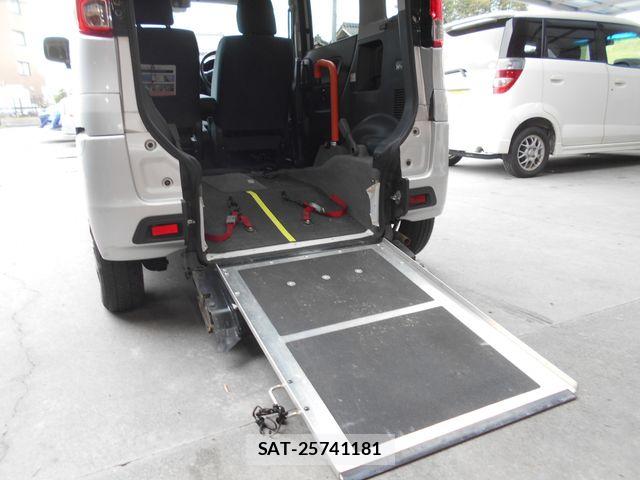 Suzuki SPACIA 2015-07 6642582-11