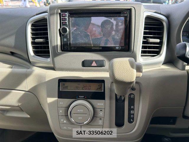 Suzuki SPACIA 2013-07 6682880-4