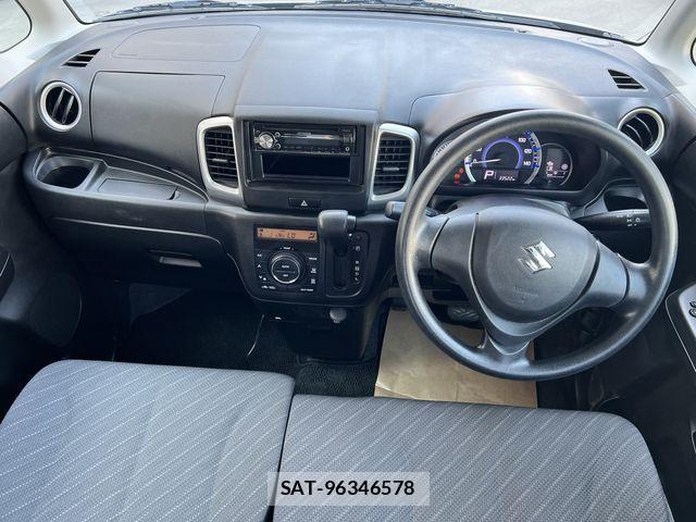 Suzuki SPACIA 2017-10 6717351-1