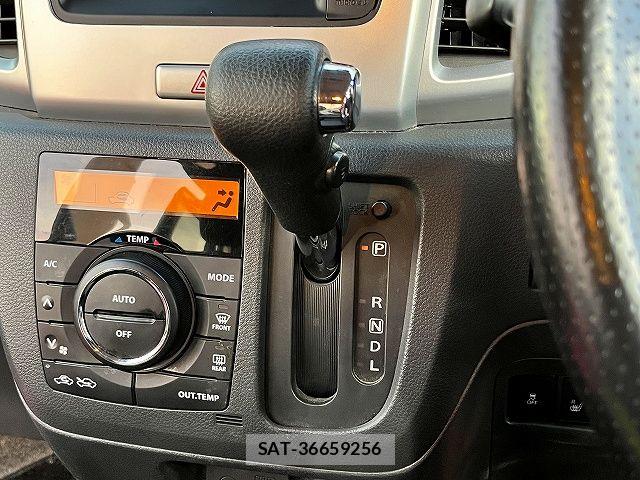Suzuki SPACIA 2014-10 6913140-19