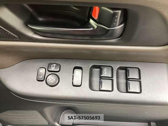 Suzuki SPACIA 2024-05 6913087-16