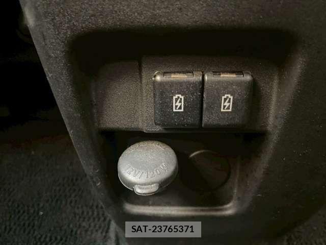 Suzuki SPACIA 2021-03 6913108-11