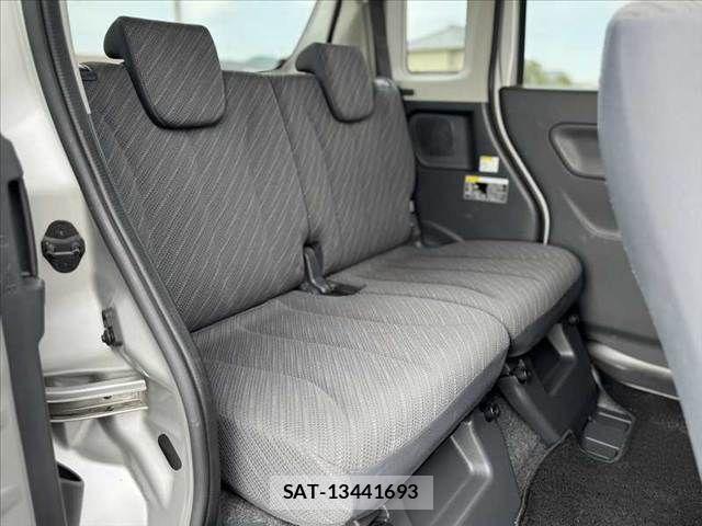Suzuki SPACIA 2016-02 6913159-18