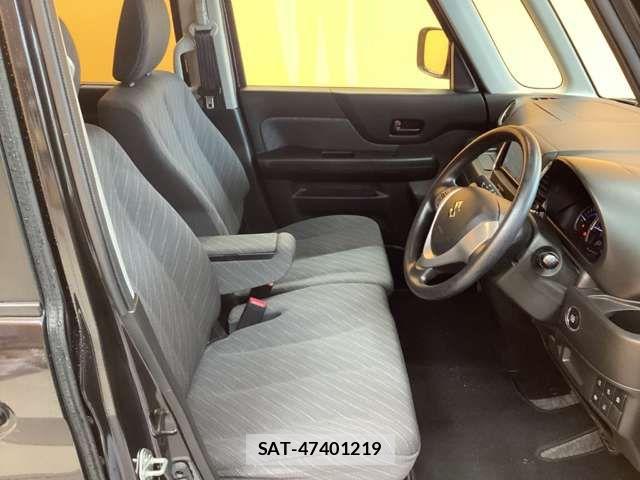 Suzuki SPACIA 2017-09 6913136-16