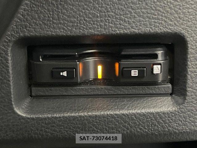 Suzuki SPACIA 2017-08 6998361-3