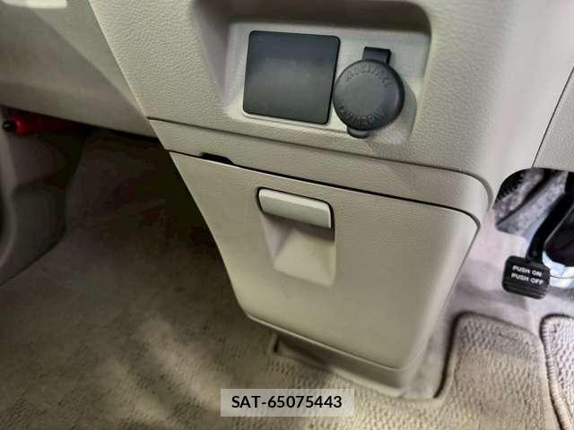 Suzuki SPACIA 2013-09 6998364-21