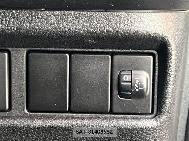 Suzuki SPACIA 2019-02 7021630-25