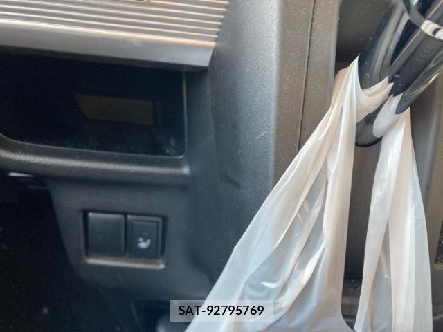 Suzuki SPACIA 2019-04 7021626-22