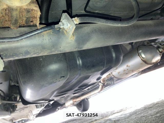 Suzuki SPACIA 2013-09 7060789-12