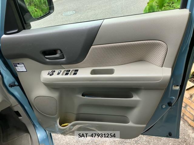 Suzuki SPACIA 2013-09 7060789-16