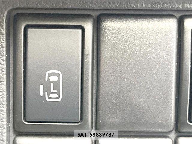 Suzuki SPACIA 2015-11 7060785-4