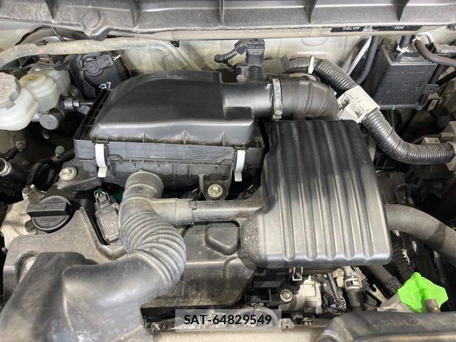 Suzuki SPACIA 2019-09 7225280-17